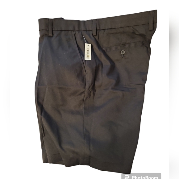 NWT Amazon Essential 42W black golf shorts - Picture 4 of 15